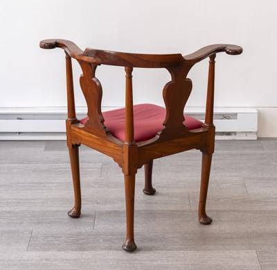 Lot 1060 - Queen Anne Mahogany Corner Chair