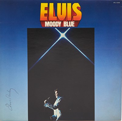 Lot 539 - A scarce signed sleeve of Elvis Presley's last record