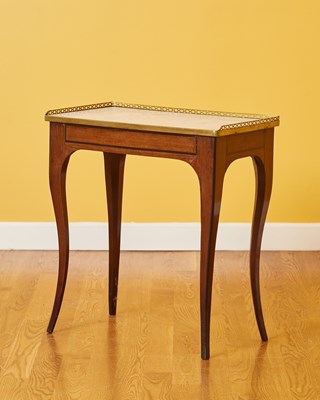 Lot 179 - Régence Purplewood Side Table
