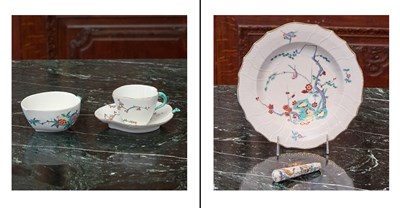 Lot 427 - FOUR CHANTILLY PORCELAIN KAKIEMON TABLEWARES AND A DUC DE VILLEROY CHINOISERIE KNIFE HANDLE