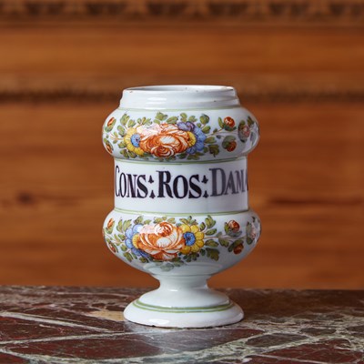 Lot 545 - Italian Maiolica Apothecary Jar (Albarello)