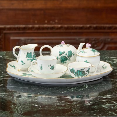 Lot 414 - MEISSEN PORCELAIN SOLITAIRE