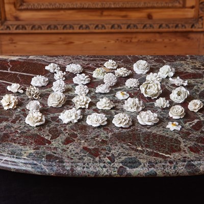 Lot 538 - THIRTY-SEVEN CONTINENTAL PORCELAIN WHITE FLOWERHEADS