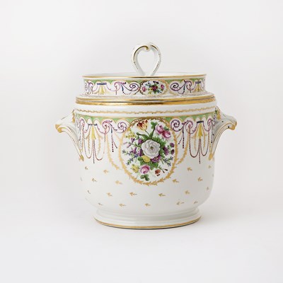 Lot 479 - ASSEMBLED PARIS (NAST) PORCELAIN PART SERVICE, A LOCRE ICE-PAIL, COVER AND TWELVE QUEEN’S FACTORY PLATES