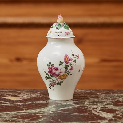 Lot 432 - VINCENNES PORCELAIN POT-POURRI VASE AND COVER
