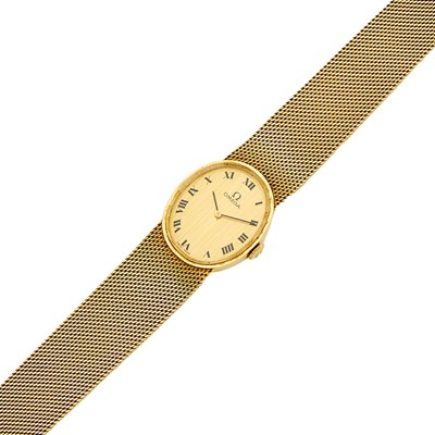 Lot 1066 - Omega Gold Wristwatch