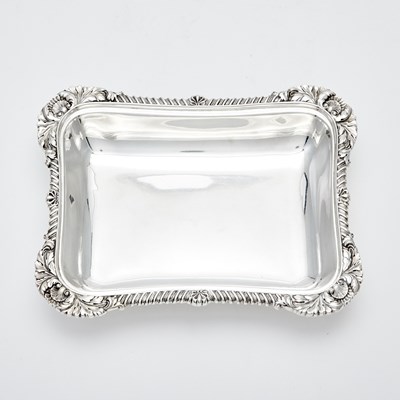 Lot 339 - International Silver Co. Sterling Silver "Lord Robert" Pattern Open Vegetable Dish