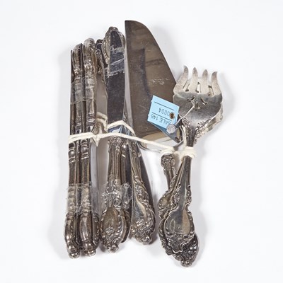 Lot 4 - 3 Pieces of Silverware, 6 ozs., 9 handles