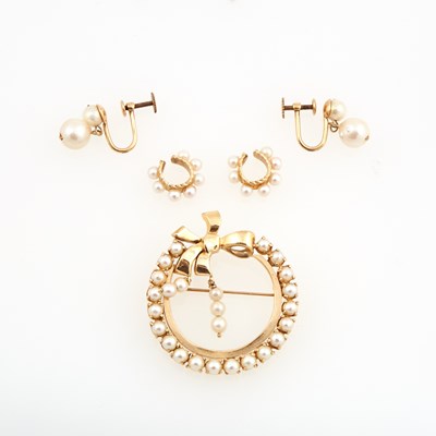 Lot 249 - Two Gold and Bead Earrings and Pin, 14K 10 dwt. all, damaged and Two Metal Earrings