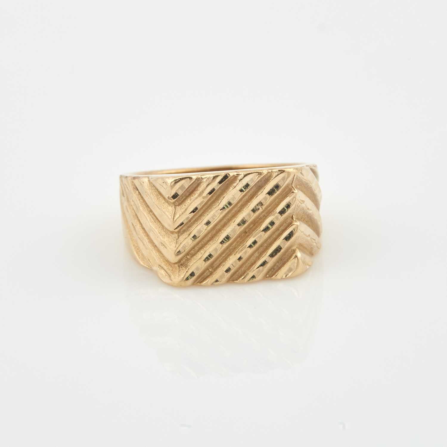 Lot 264 - Gold Ring, 14K 6 dwt.