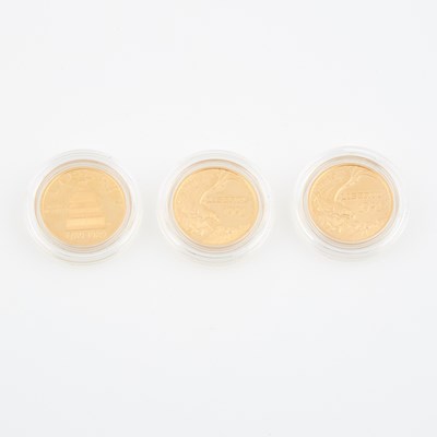 Lot 359 - 3 Gold US Commemorative Constitution Coins: $5--1989, 1991 and 1991