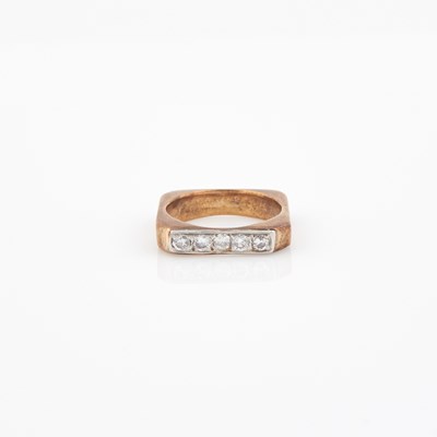 Lot 553 - Diamond Ring, 10K 2 dwt.