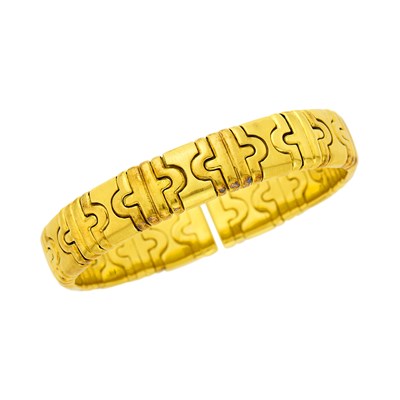 Lot 20 - Gold Bangle Bracelet