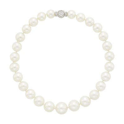 Lot 126 - South Sea Cultured Pearl Necklace with White Gold and Diamond Ball Clasp