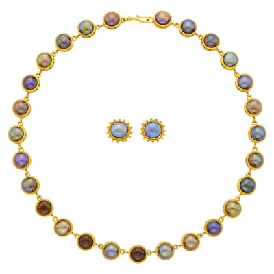Lot 138 - Carolyn Tyler High Karat Gold and Black Mabé Pearl Necklace and Pair of Earrings