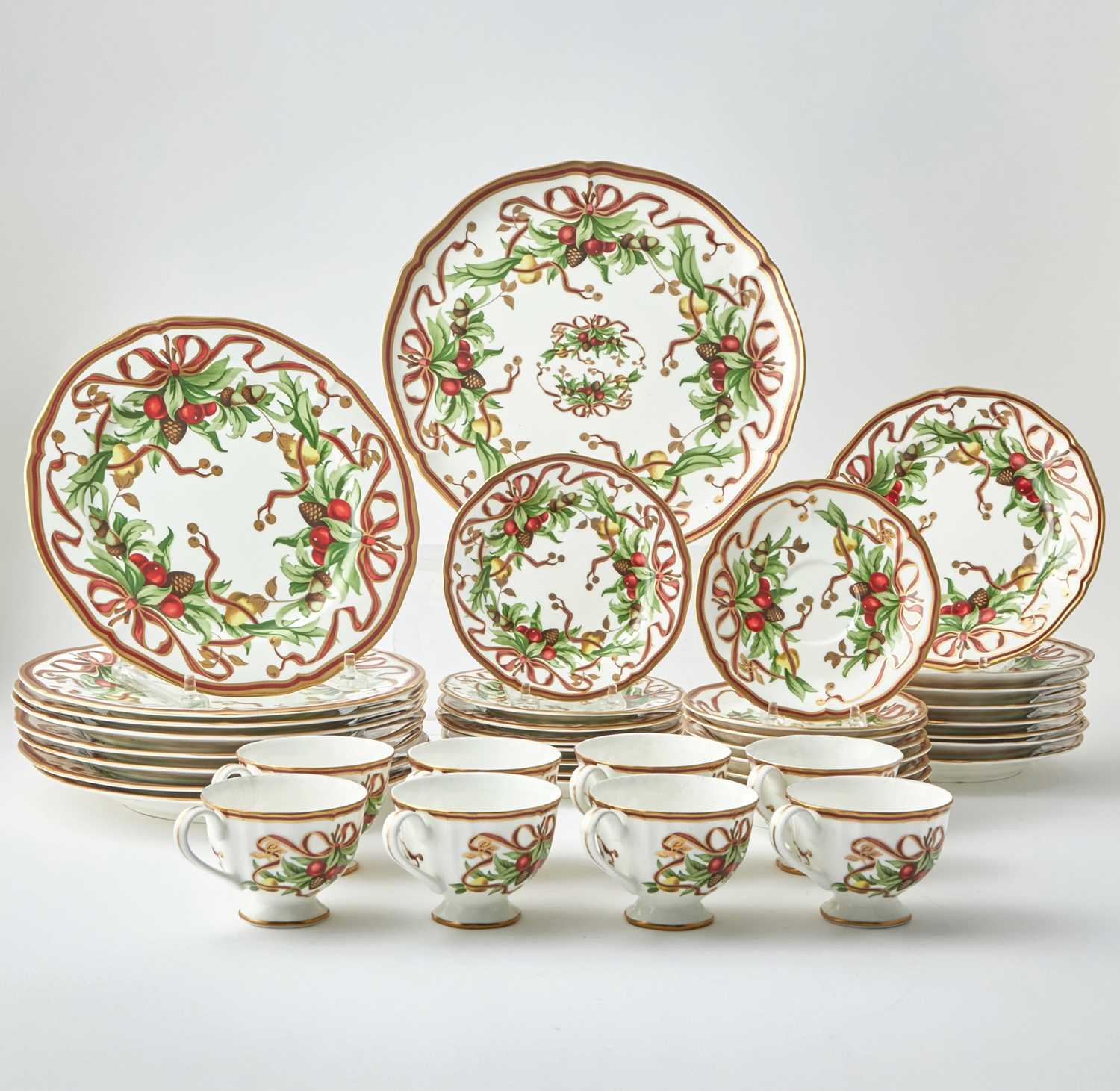 Lot 190 - Tiffany & Co. 'Tiffany Holiday' Porcelain