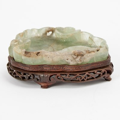 Lot 161 - A Chinese Flourite Brush Washer