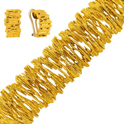 Lot 147 - Ed Weiner Gold Bracelet and Pair of Earclips