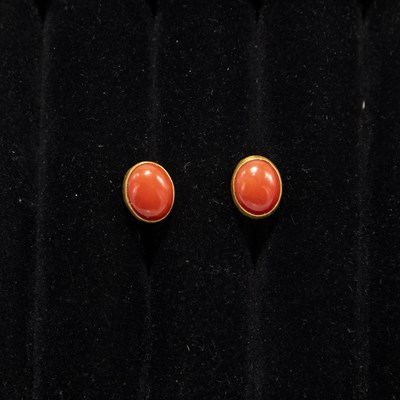 Lot 170 - Pair of 24KT Gold & Coral Earrings