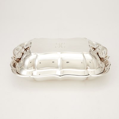 Lot 246 - Reed & Barton Sterling Silver "Windsor" Pattern Covered Entrée Dish