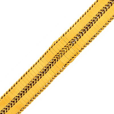 Lot 141 - Universal Geneve Gold Bracelet-Watch