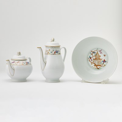 Lot 333 - Limoges Porcelain "Audubon" Pattern Partial Dinner Service