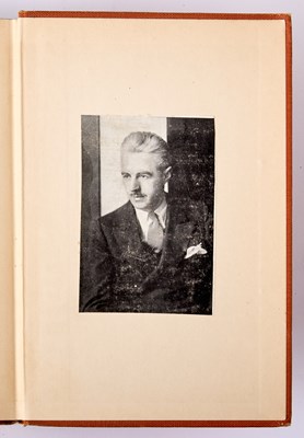 Lot 694 - A fine association between Dashiell Hammett and Raymond Chandler
