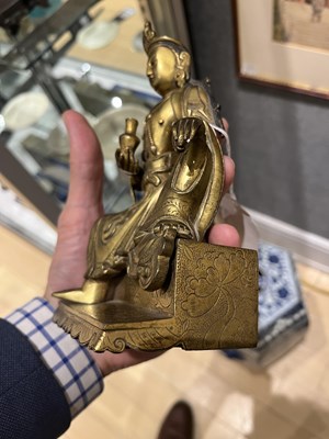 Lot 318 - A Matched Pair of Sino-Tibetan Gilt Bronze Figures of Guanyin