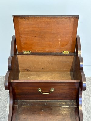 Lot 1058 - Classical Mahogany Metamorphic Library Steps