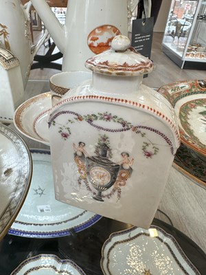 Lot 1061 - Group of Chinese Export Porcelain Table Articles