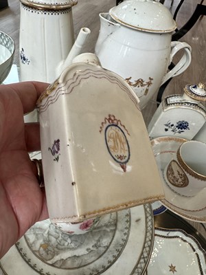 Lot 1061 - Group of Chinese Export Porcelain Table Articles