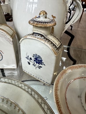 Lot 1061 - Group of Chinese Export Porcelain Table Articles