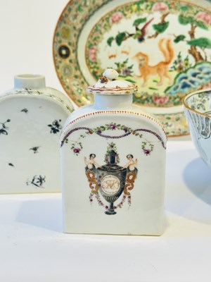 Lot 1061 - Group of Chinese Export Porcelain Table Articles