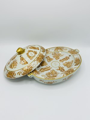 Lot 1063 - Chinese Export Porcelain Covered Warming Platter from the Silsbee Family Service