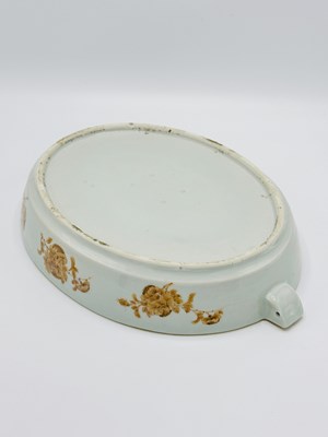 Lot 1063 - Chinese Export Porcelain Covered Warming Platter from the Silsbee Family Service