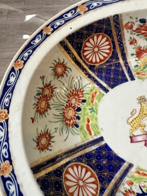 Lot 1066 - Chinese Export Porcelain Indian Market Deep Dish