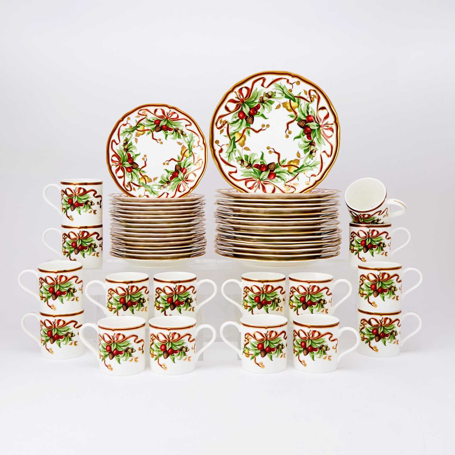 Lot 285 - Assembled 'Tiffany Holiday' Garlanded