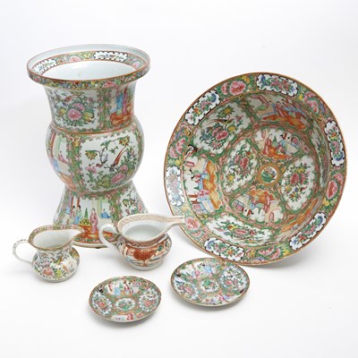 Lot 122 - Six Chinese Rose Medallion Porcelain Articles