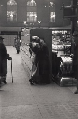 Lot 188 - Louis Faurer, Penn Station, NYC, 1948