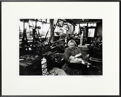 Lot 180 - Robert Doisneau, Paternité Métallurgique, 1974