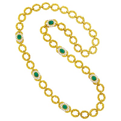 Lot 86 - Long Two-Color Gold, Cabochon Emerald and Diamond Link Necklace