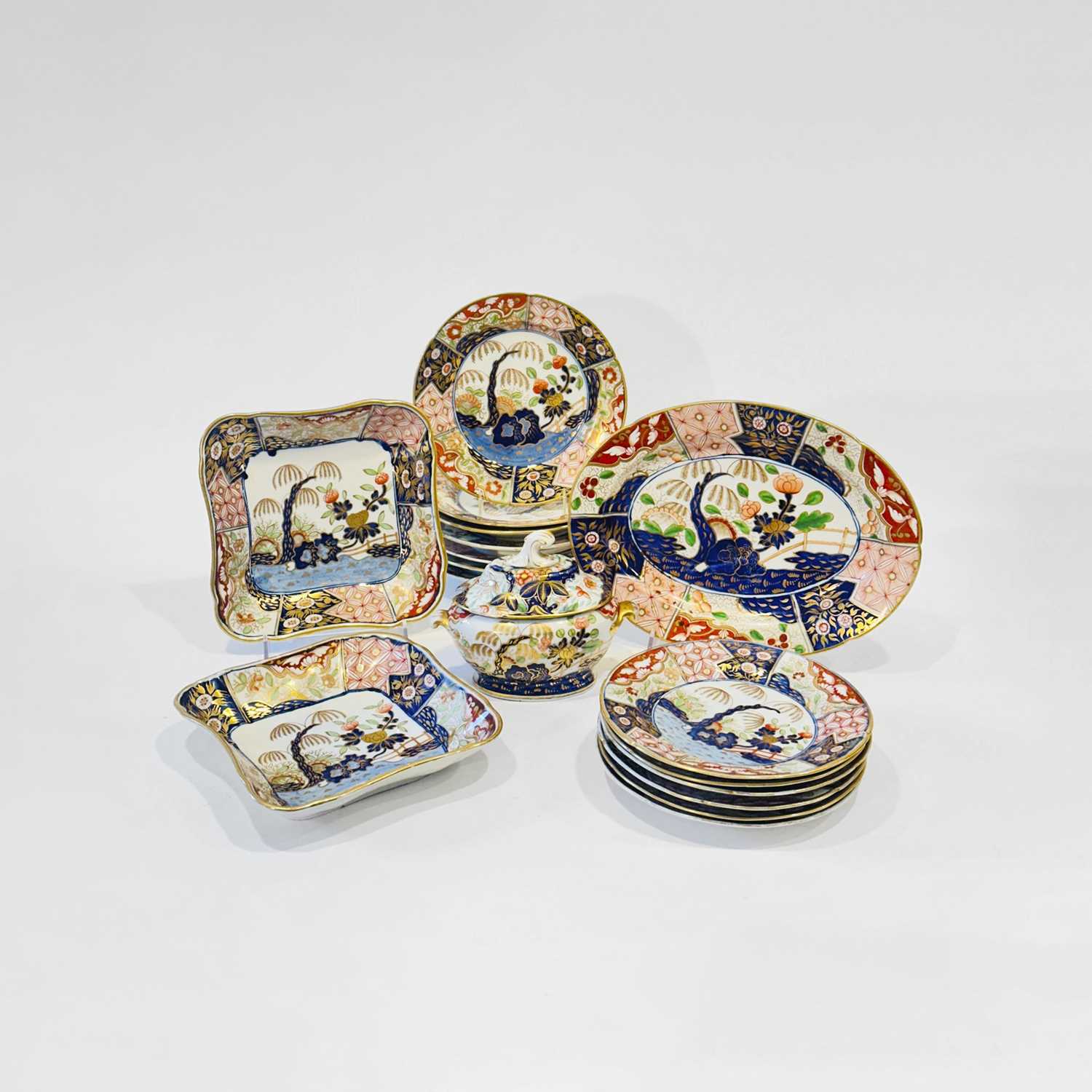 Lot 1094 - Coalport Rock and Tree Pattern Part Dinner Service