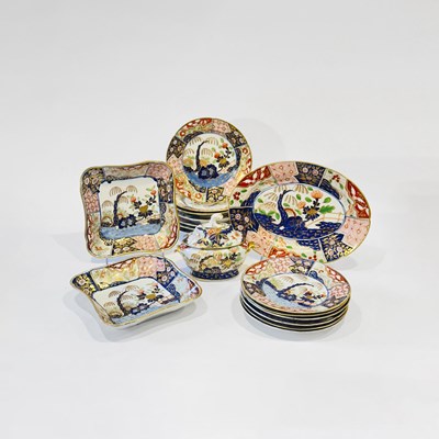 Lot 1094 - Coalport Rock and Tree Pattern Part Dinner Service