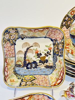 Lot 1094 - Coalport Rock and Tree Pattern Part Dinner Service
