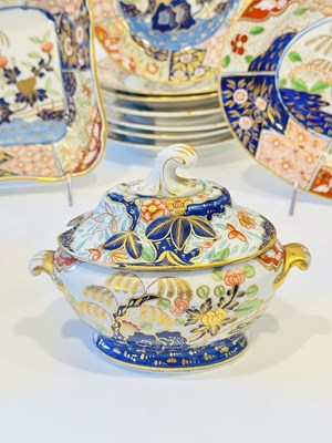 Lot 1094 - Coalport Rock and Tree Pattern Part Dinner Service