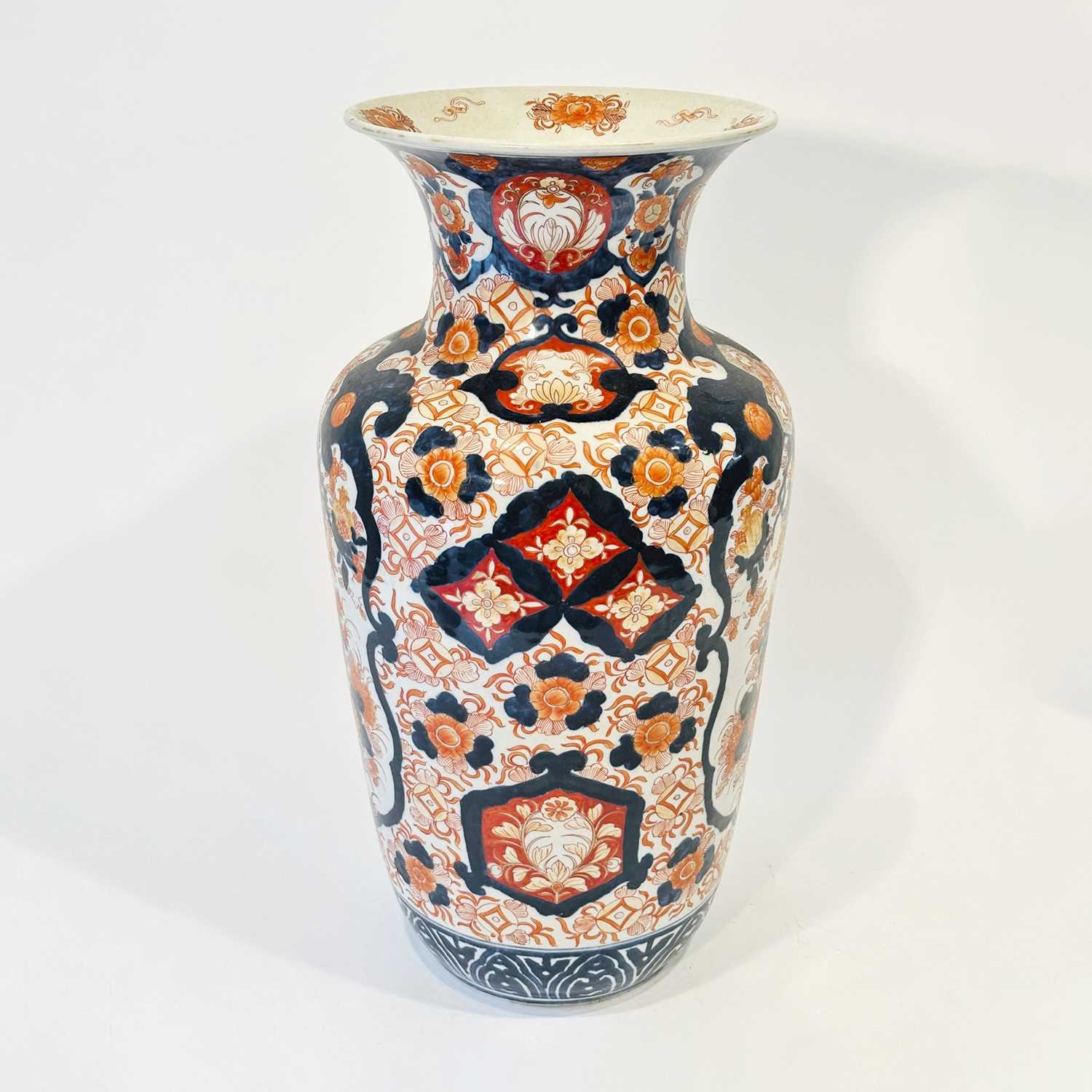 Lot 1077 - Large Imari Porcelain Vase