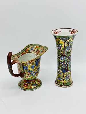 Lot 1083 - Six Chinese Porcelain Table Items