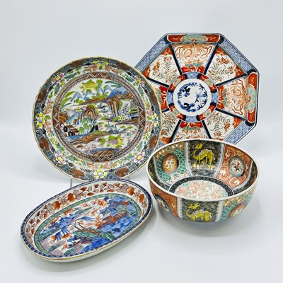 Lot 1086 - Group of Chinese and Japanese Porcelain Table Articles