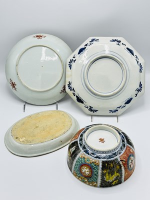 Lot 1086 - Group of Chinese and Japanese Porcelain Table Articles