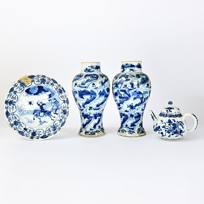 Lot 641 - Four Chinese Blue and White Porcelain Articles